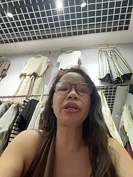 Snapshot of mimi_wife chatting on 07-10-26, 07:01 mimi wife online show from 07-10-26, 07:01