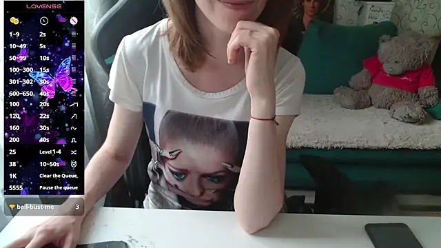 Snapshot of __Alisa__ chatting on 07-11-26, 03:59 Alisa online show from 07-11-26, 03:59