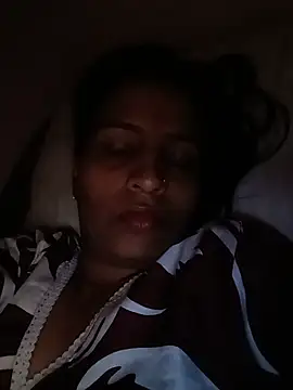 Snapshot of Kavvya_rajpoot34 chatting on 07-11-26, 05:37 Kavvya rajpoot34 online show from 07-11-26, 05:37