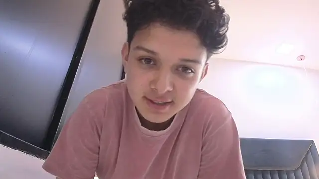 Snapshot of NathanBroks chatting on 07-12-26, 04:03 NathanBroks online show from 07-12-26, 04:03