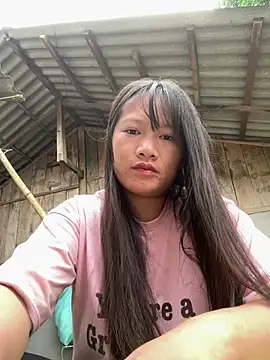 Snapshot of Zully- chatting on 07-17-26, 11:20 Zully- online show from 07-17-26, 11:20