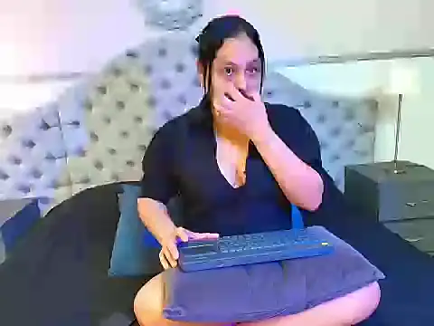 Snapshot of MariaBelenX chatting on 07-15-26, 12:10 MariaBelenX online show from 07-15-26, 12:10