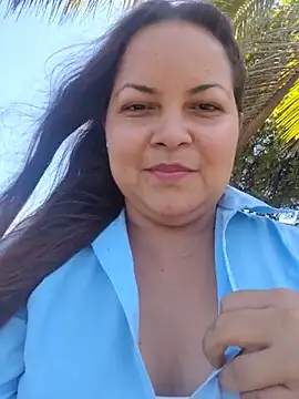 Alexandravaliente  online show from 07-17-26, 06:24