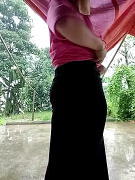 Snapshot of Harper_hi chatting on 07-08-26, 01:21 Harper hi online show from 07-08-26, 01:21