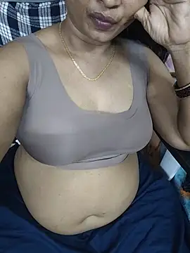 Snapshot of amudha143 chatting on 07-10-26, 09:06 amudha143 online show from 07-10-26, 09:06