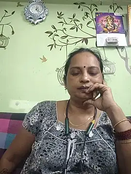 Snapshot of amudha143 chatting on 07-14-26, 07:46 amudha143 online show from 07-14-26, 07:46