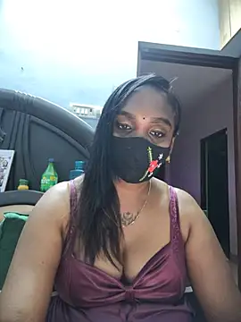 Snapshot of Dhaarani-cam chatting on 07-26-26, 03:14 Dhaarani-cam online show from 07-26-26, 03:14