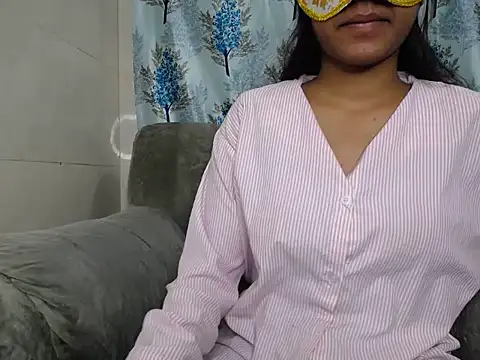 Snapshot of HotyAnnu90 chatting on 07-15-26, 03:17 HotyAnnu90 online show from 07-15-26, 03:17