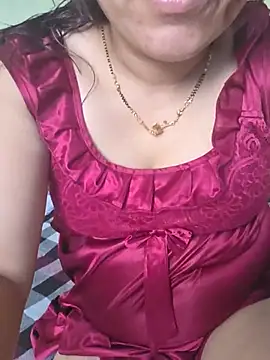 Snapshot of Motomoto8989 chatting on 07-20-26, 10:39 Motomoto8989 online show from 07-20-26, 10:39