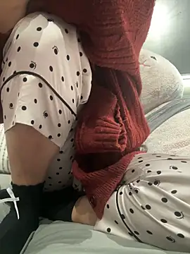 Snapshot of SungkyunnKwan chatting on 02-07-25, 02:26 SungkyunnKwan online show from 02-07-25, 02:26