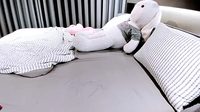 Snapshot of SungkyunnKwan chatting on 03-02-25, 11:18 SungkyunnKwan online show from 03-02-25, 11:18