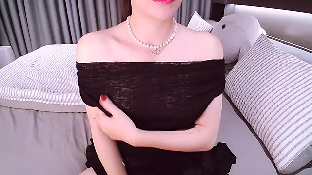 Snapshot of SungkyunnKwan chatting on 11-05-25, 01:05 SungkyunnKwan online show from 11-05-25, 01:05