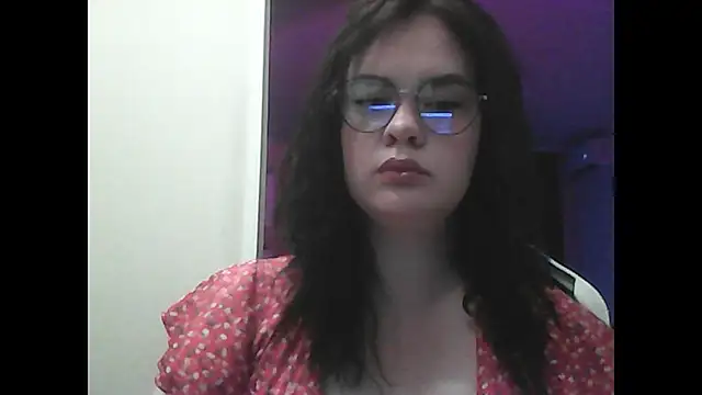 Snapshot of AdelinaVirelle chatting on 07-13-26, 08:11 AdelinaVirelle online show from 07-13-26, 08:11