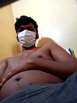 Snapshot of midnight_desire_guy chatting on 07-17-26, 06:35 midnight desire guy online show from 07-17-26, 06:35