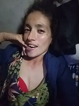 Snapshot of arianahillt chatting on 07-19-26, 04:49 arianahillt online show from 07-19-26, 04:49