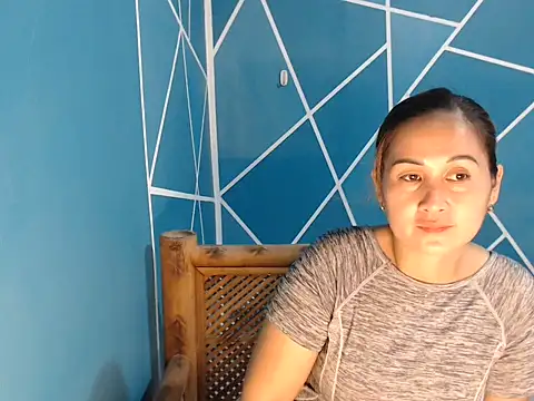 Snapshot of Chelly_hot chatting on 07-13-26, 10:29 Chelly hot online show from 07-13-26, 10:29
