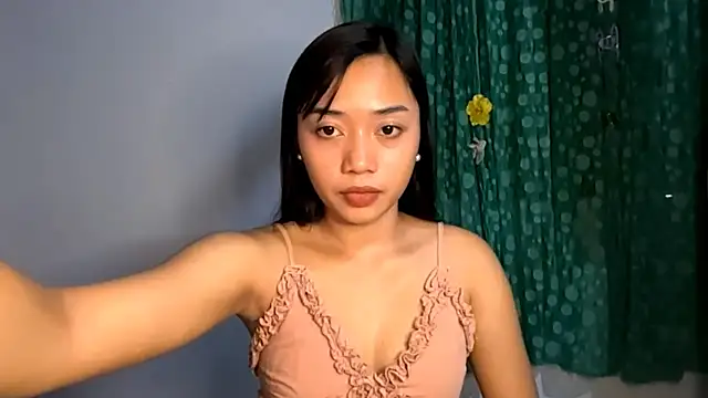 Snapshot of MickieCostlow chatting on 07-14-26, 09:36 MickieCostlow online show from 07-14-26, 09:36
