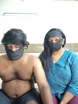 Snapshot of Fantacycouples chatting on 07-14-26, 04:23 Fantacycouples online show from 07-14-26, 04:23