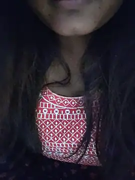 Snapshot of Rashmi-cute chatting on 08-04-26, 05:15 Rashmi-cute online show from 08-04-26, 05:15
