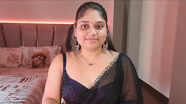 Snapshot of Varsha-ji765 chatting on 07-11-26, 06:21 Varsha-ji765 online show from 07-11-26, 06:21
