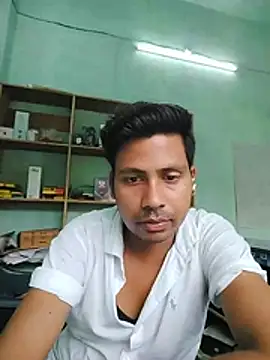 Snapshot of guru8340 chatting on 07-19-26, 11:47 guru8340 online show from 07-19-26, 11:47