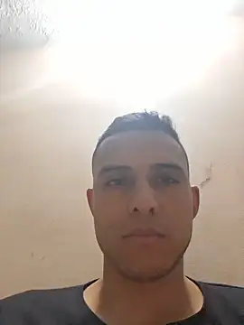 Snapshot of andycalis_97 chatting on 07-13-26, 01:19 andycalis 97 online show from 07-13-26, 01:19