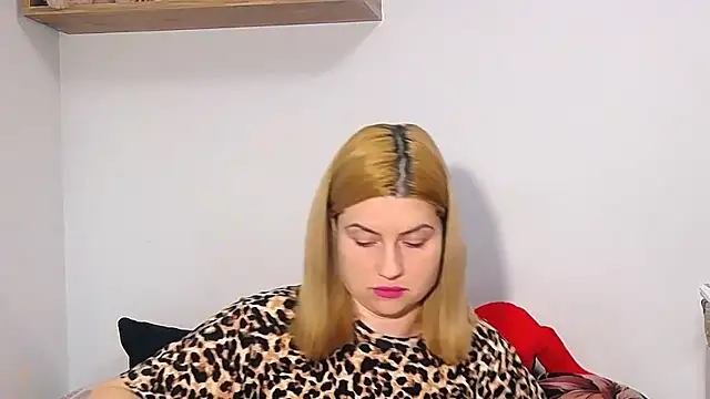 alisenties online show from 02-22-26, 03:43