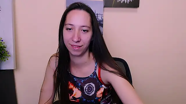 Snapshot of _Astraia_ chatting on 07-13-26, 07:55 Astraia online show from 07-13-26, 07:55