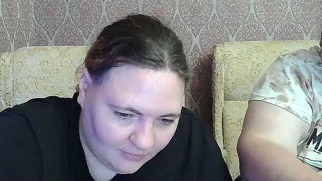 Snapshot of AlbertaAndSharon chatting on 07-14-26, 06:02 AlbertaAndSharon online show from 07-14-26, 06:02