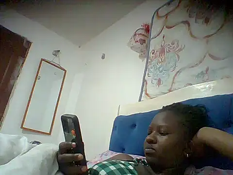 Snapshot of Maya_Angel4 chatting on 07-20-26, 10:39 Maya Angel4 online show from 07-20-26, 10:39