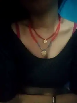 Snapshot of Hott_karisma chatting on 07-19-26, 06:28 Hott karisma online show from 07-19-26, 06:28