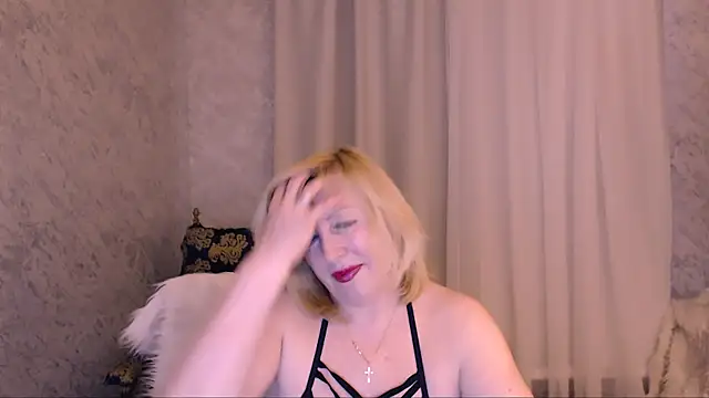 Snapshot of Samantha_Si chatting on 04-25-26, 11:46 Samantha Si online show from 04-25-26, 11:46