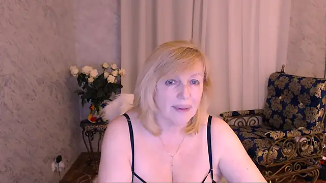 Snapshot of Samantha_Si chatting on 04-30-26, 10:36 Samantha Si online show from 04-30-26, 10:36
