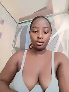 Snapshot of sexyrella84 chatting on 07-21-26, 06:27 sexyrella84 online show from 07-21-26, 06:27