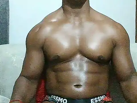 Snapshot of brandom35 chatting on 07-19-26, 02:04 brandom35 online show from 07-19-26, 02:04