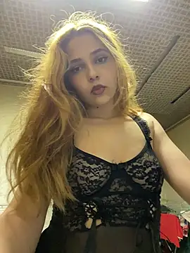 Snapshot of Nissza chatting on 07-15-26, 11:21 Nissza online show from 07-15-26, 11:21