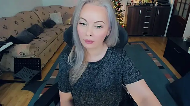 WhitneyLynn online show from 01-04-25, 07:34