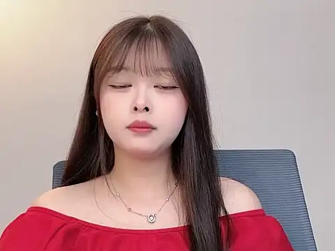 Snapshot of Winnie005 chatting on 07-18-26, 03:11 Winnie005 online show from 07-18-26, 03:11