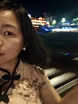 Snapshot of Aywi1122 chatting on 07-18-26, 01:04 Aywi1122 online show from 07-18-26, 01:04