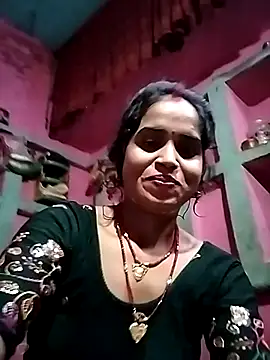 Snapshot of Simran_Love143 chatting on 07-17-26, 04:01 Simran Love143 online show from 07-17-26, 04:01