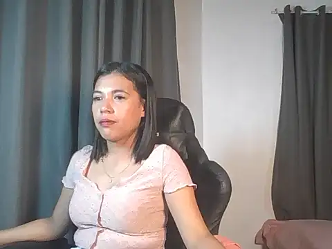 Snapshot of Ur_Mary chatting on 07-15-26, 03:06 Ur Mary online show from 07-15-26, 03:06
