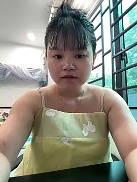 Snapshot of Tudoune chatting on 07-17-26, 02:40 Tudoune online show from 07-17-26, 02:40