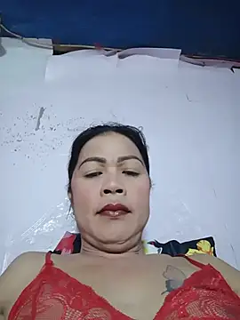 Snapshot of moninafox69 chatting on 07-20-26, 12:29 moninafox69 online show from 07-20-26, 12:29