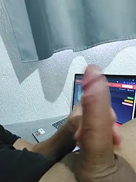 Snapshot of Casalnovinho021_- chatting on 07-17-26, 06:35 Casalnovinho021 - online show from 07-17-26, 06:35