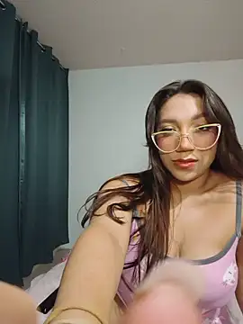 Snapshot of Alexia_Curvy_pm chatting on 07-19-26, 05:55 Alexia Curvy pm online show from 07-19-26, 05:55