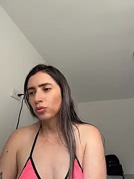 BellaTx  online show from 07-19-26, 06:44