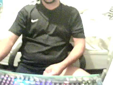 Snapshot of lzinrj chatting on 08-04-26, 03:10 lzinrj online show from 08-04-26, 03:10