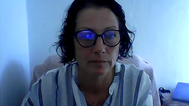 Snapshot of Arina9652 chatting on 07-26-26, 12:56 Arina9652 online show from 07-26-26, 12:56