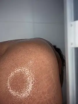 riri brunnete online show from 09-11-25, 04:12