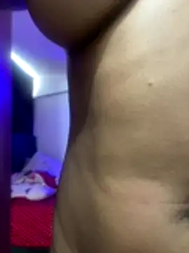 riri brunnete online show from 10-23-25, 07:23